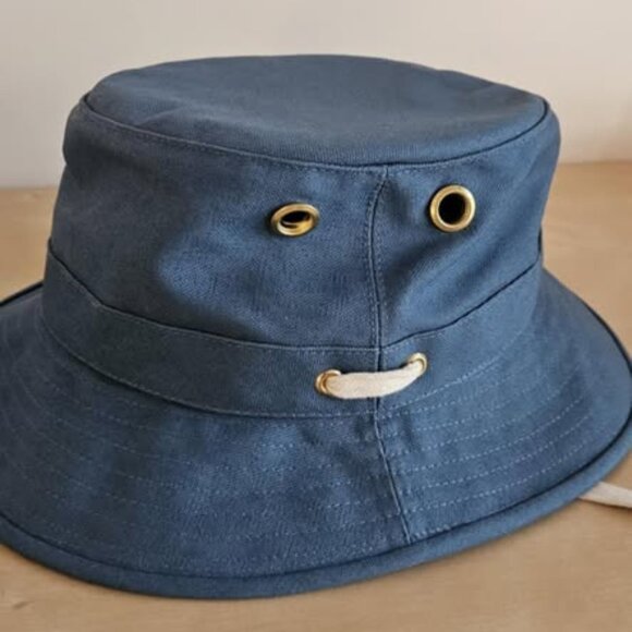 Tilley T1 Iconic Bucket Hat - Picture 4 of 7